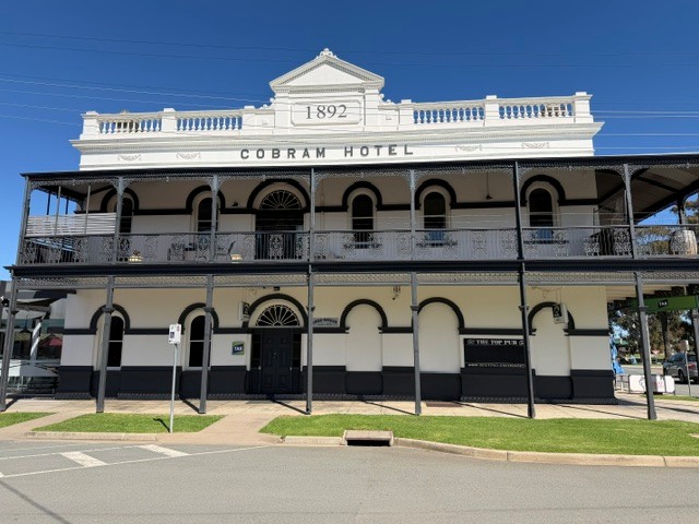 Cobram Hotel